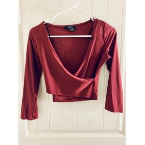WOMENS CROPPED VNECK TOP